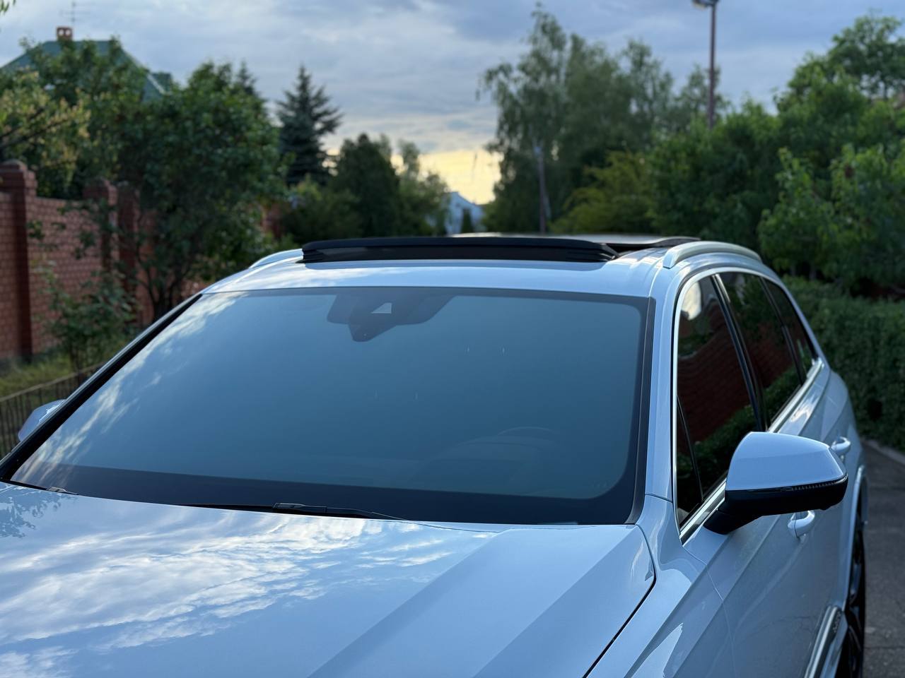 Audi Q7 - фото 2