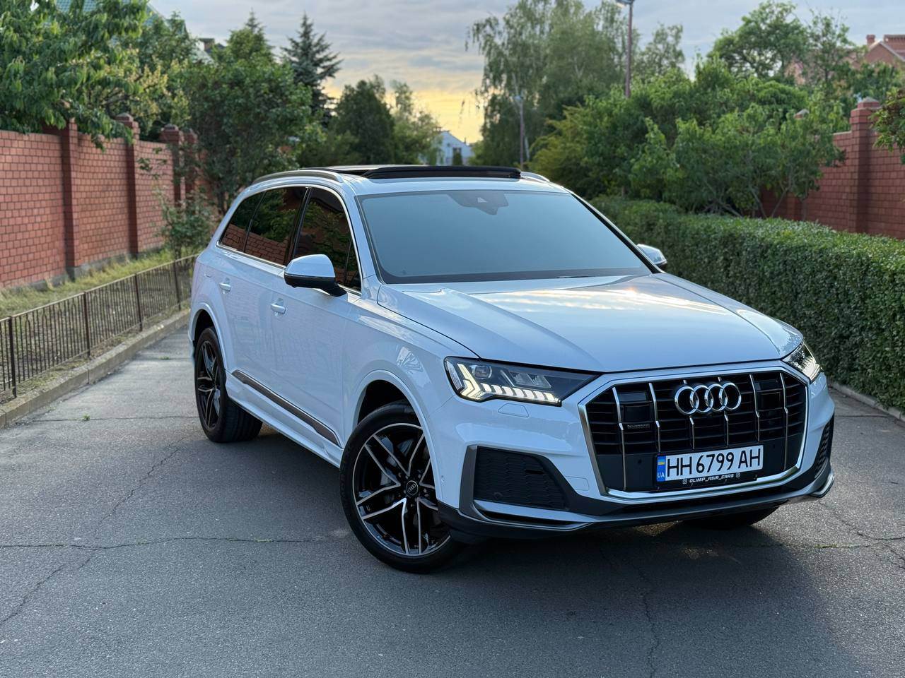 Audi Q7 - фото 57