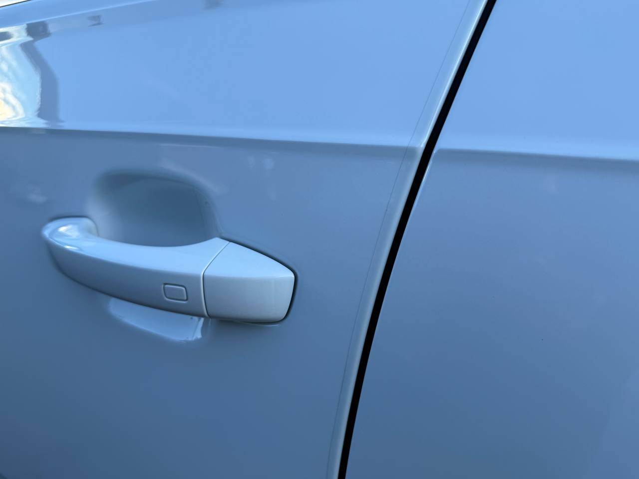 Audi Q7 - фото 21