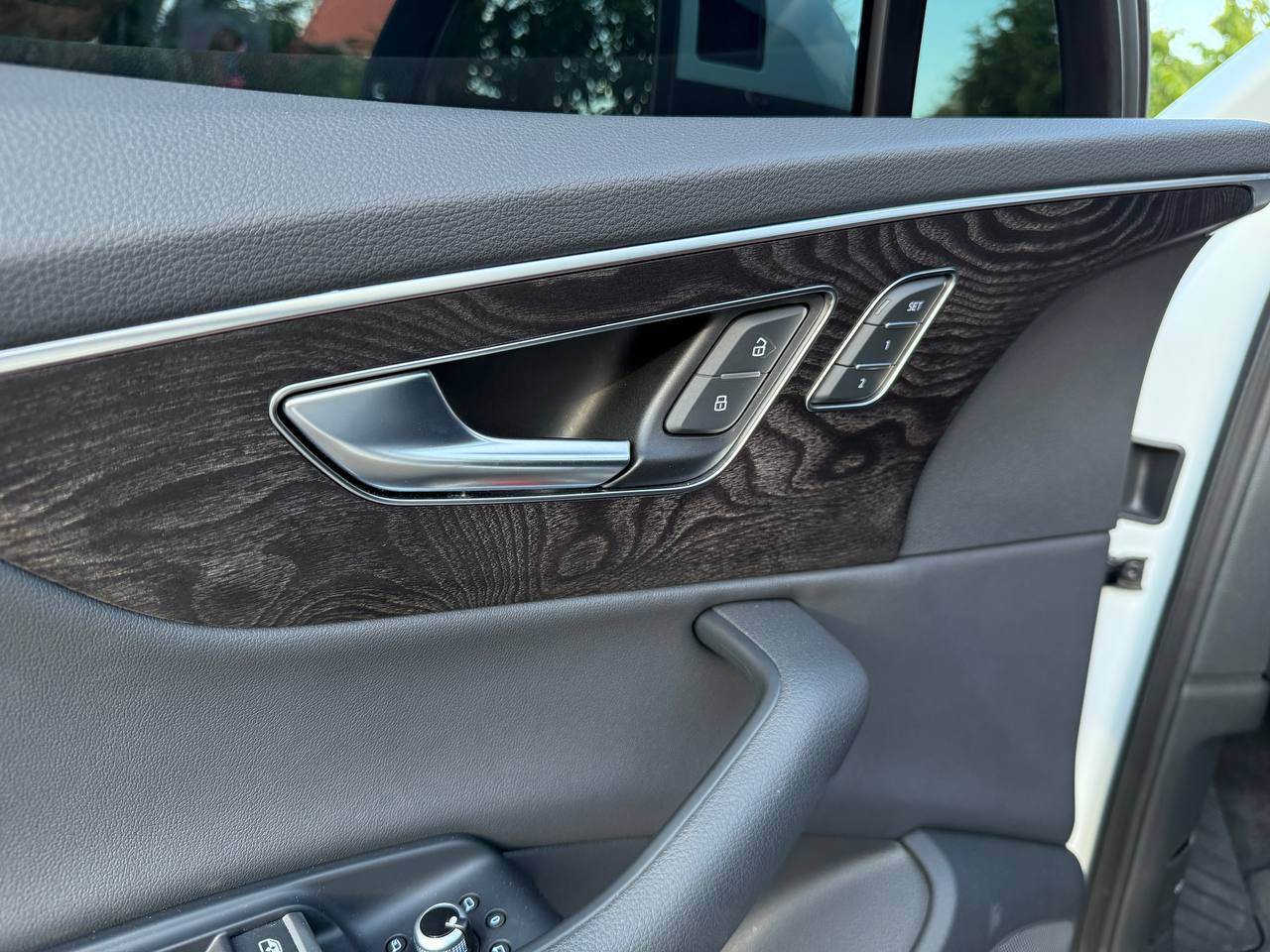 Audi Q7 - фото 6