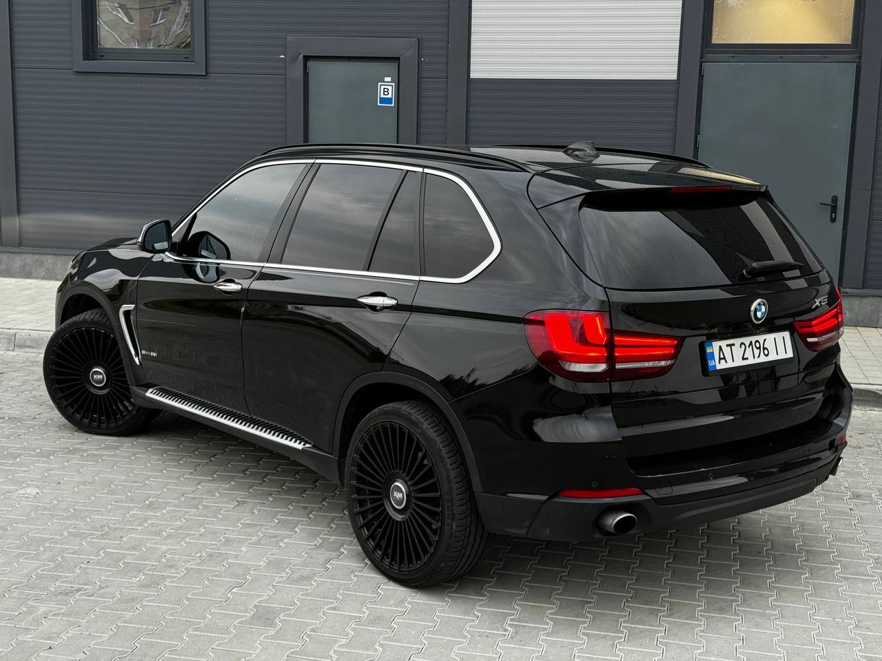 BMW X5 - фото 5