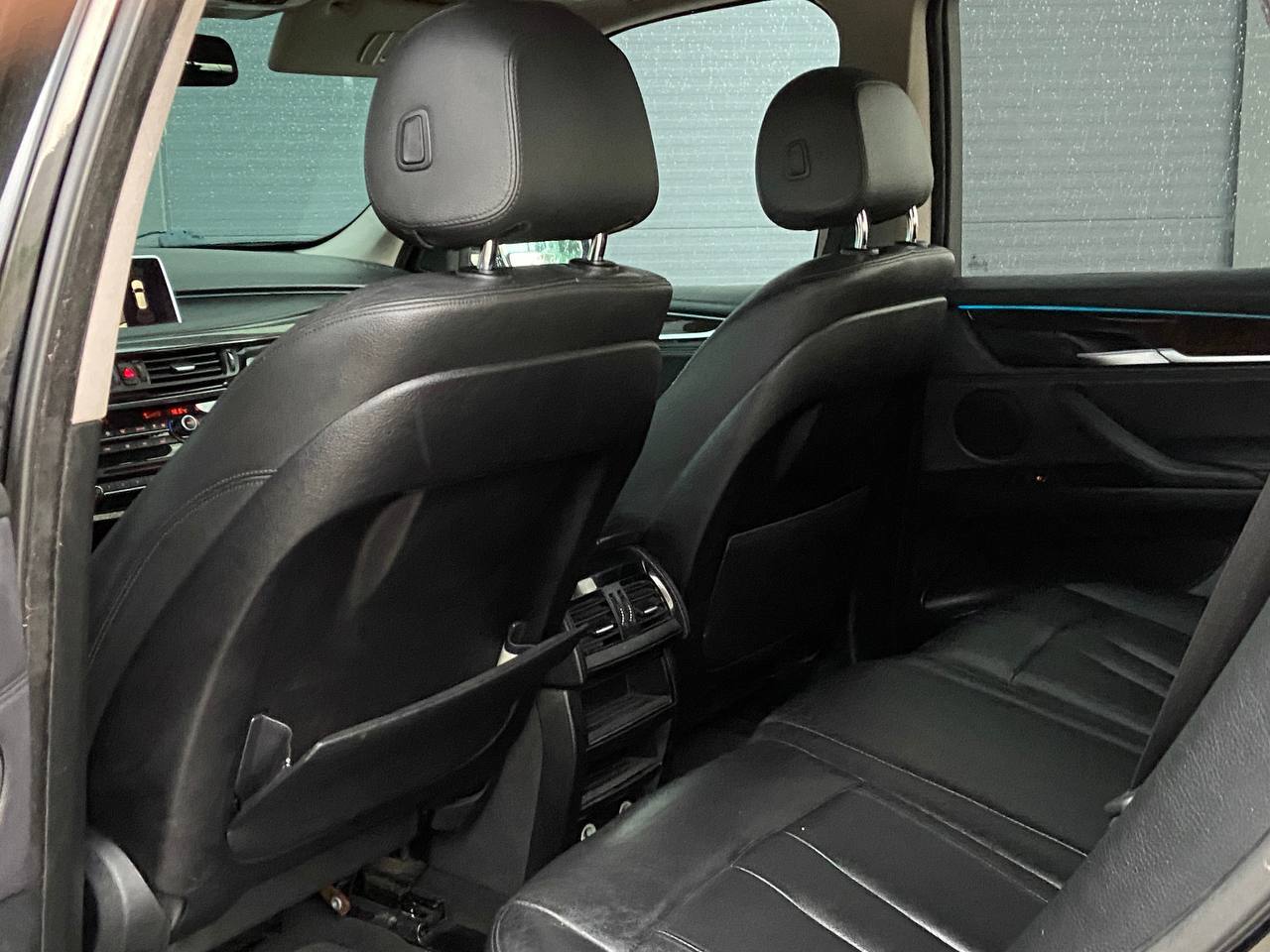 BMW X5 - фото 10