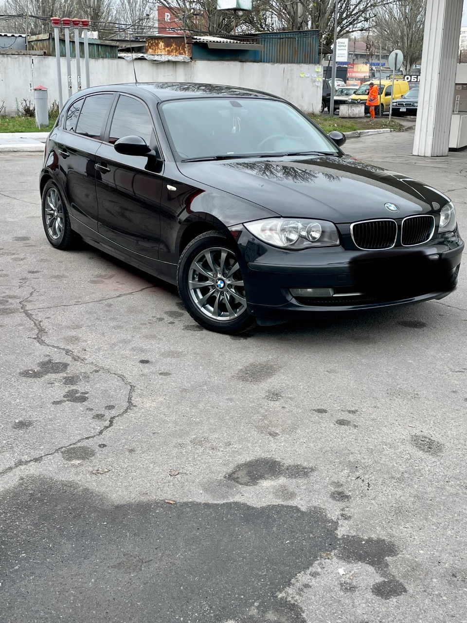 BMW 1 серії - фото 1