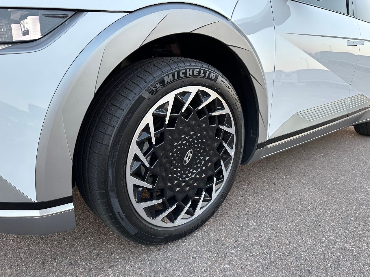 Hyundai IONIQ 5 - фото 32