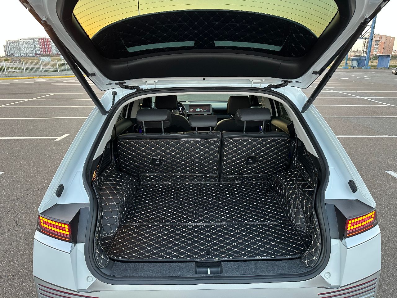 Hyundai IONIQ 5 - фото 12