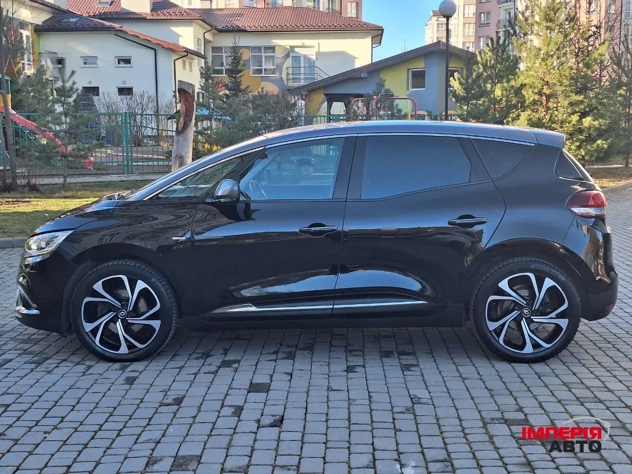 Renault Scenic - фото 6