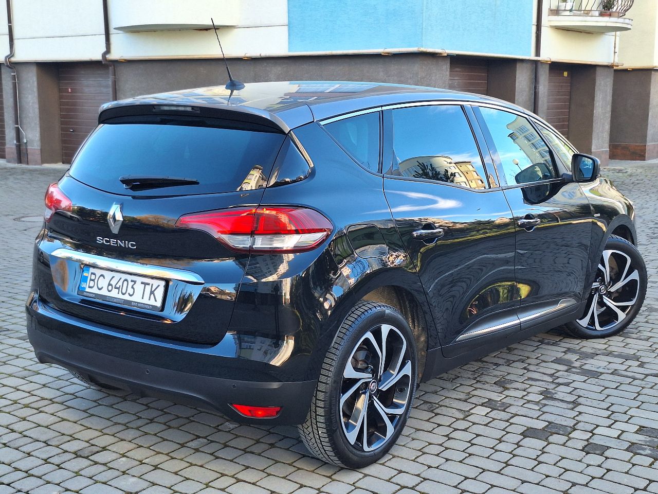 Renault Scenic - фото 4