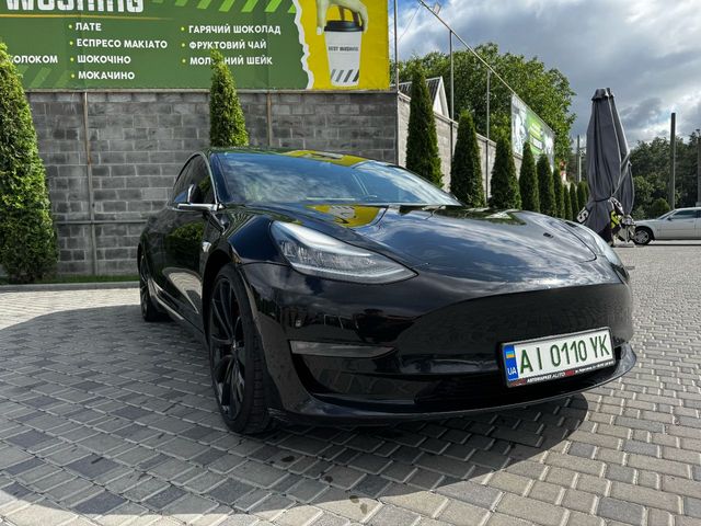 Tesla Model 3 - фото 2