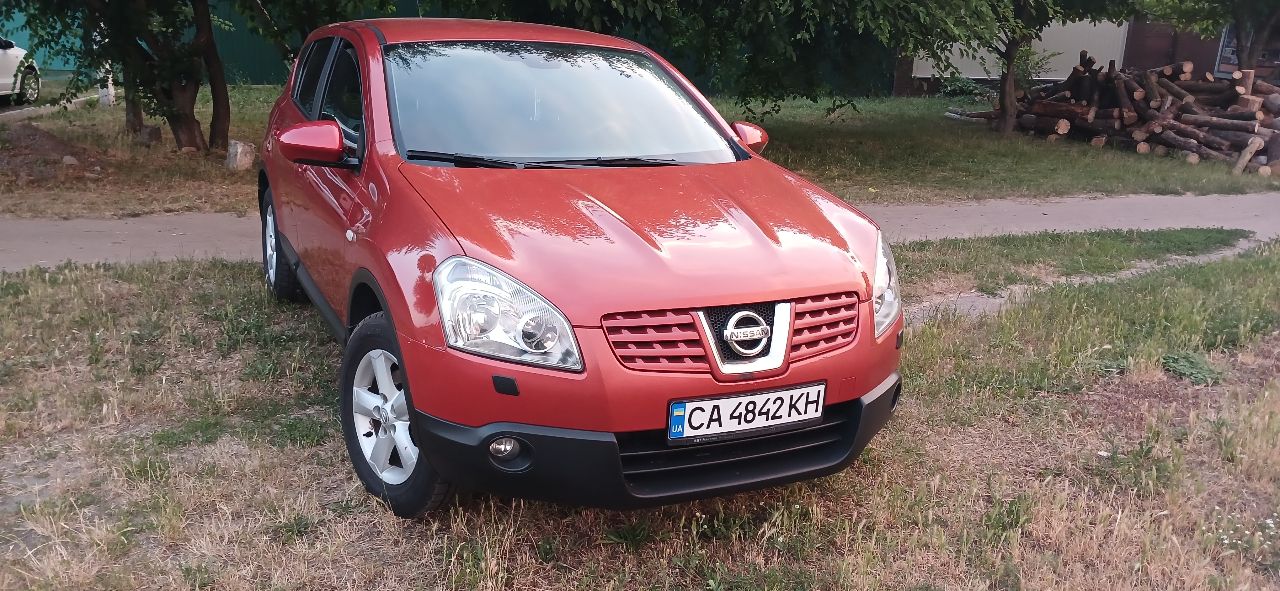 Nissan Qashqai - фото 1