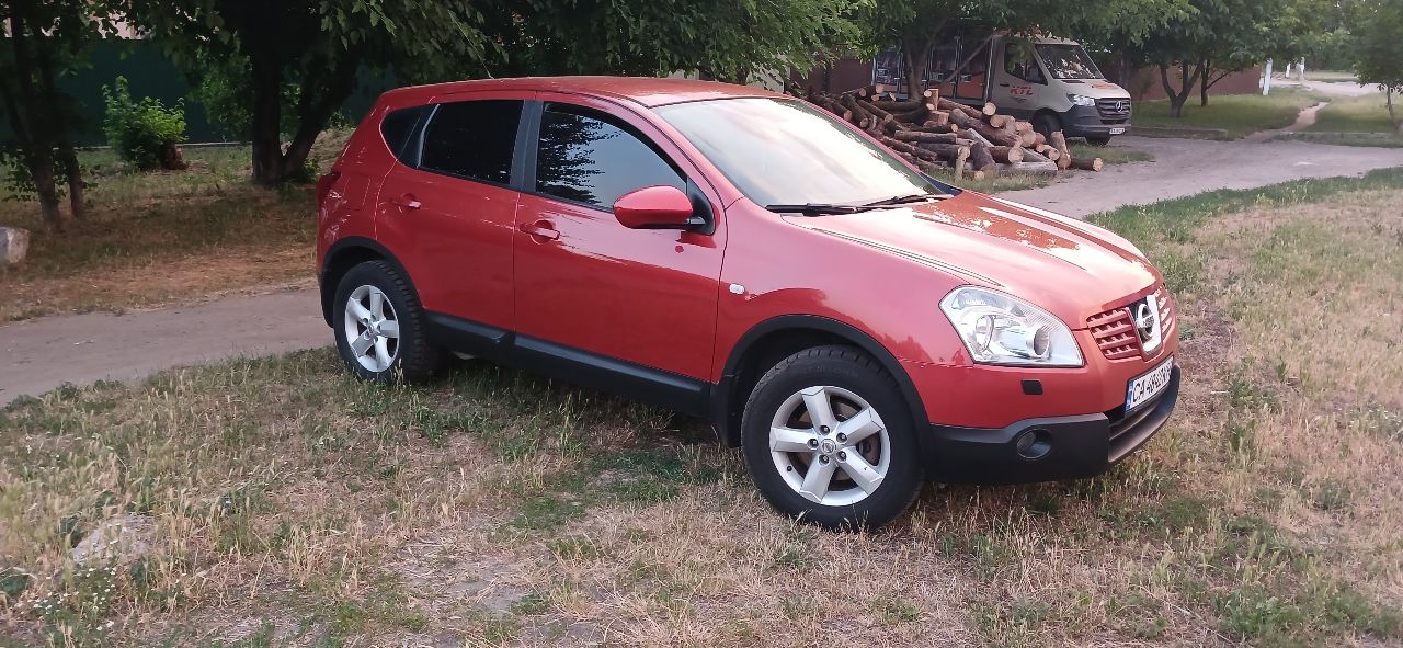 Nissan Qashqai - фото 2