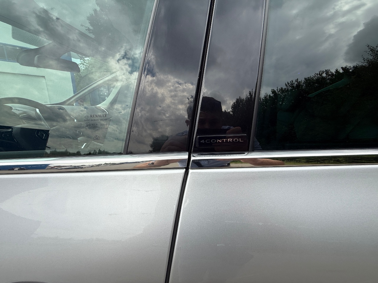 Renault Espace - фото 18