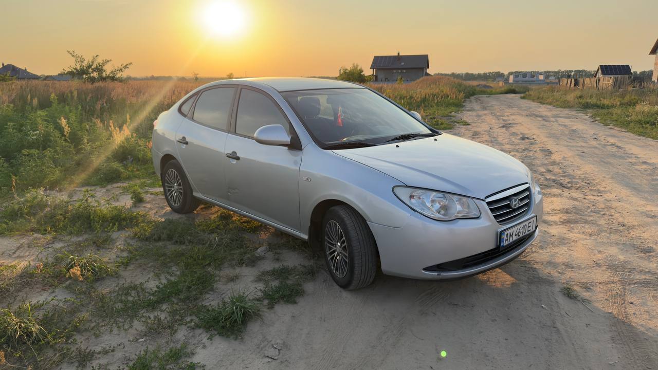 Hyundai Elantra - фото 5