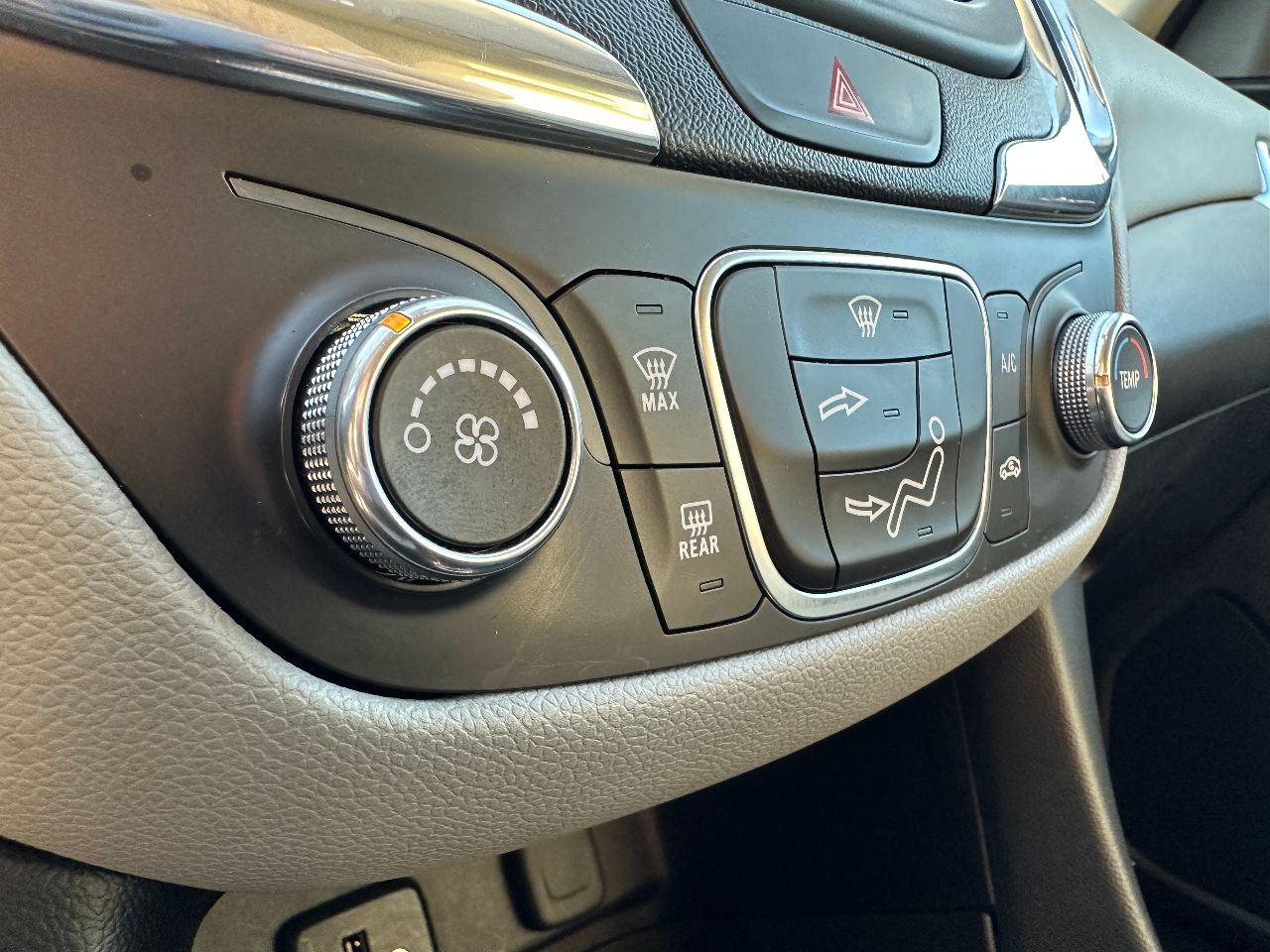 Chevrolet Equinox - фото 26