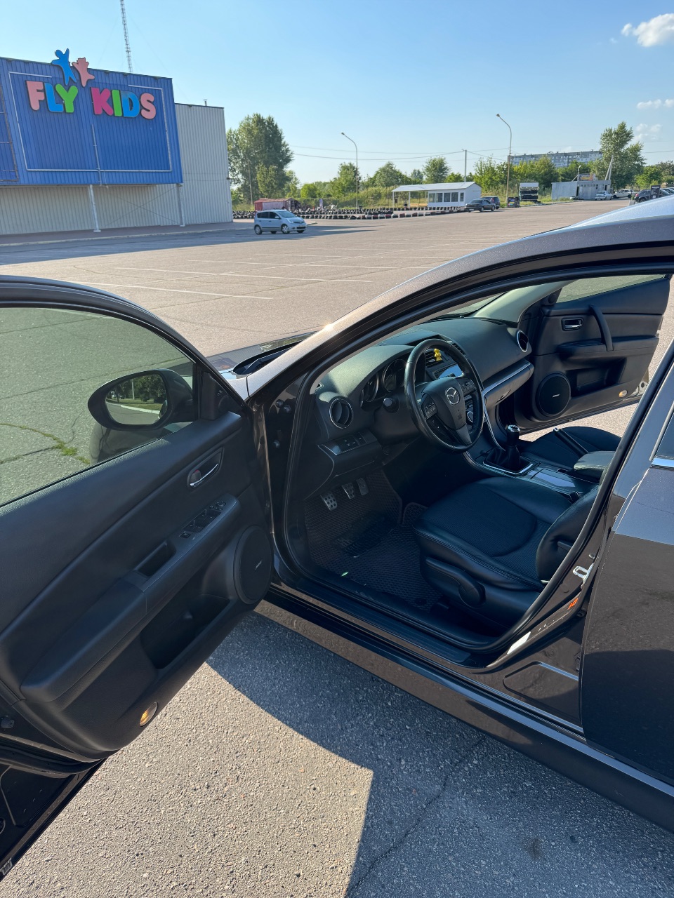 Mazda 6 - фото 4