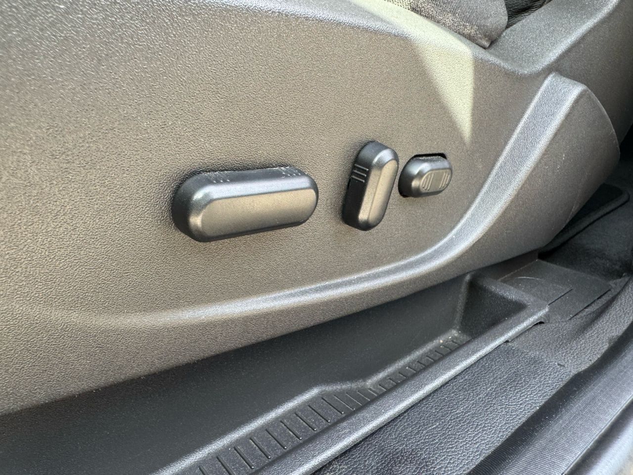 Ford C-MAX - фото 34