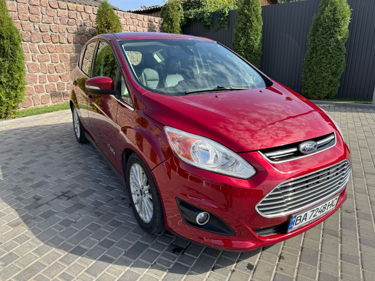 Ford C-MAX - фото 1