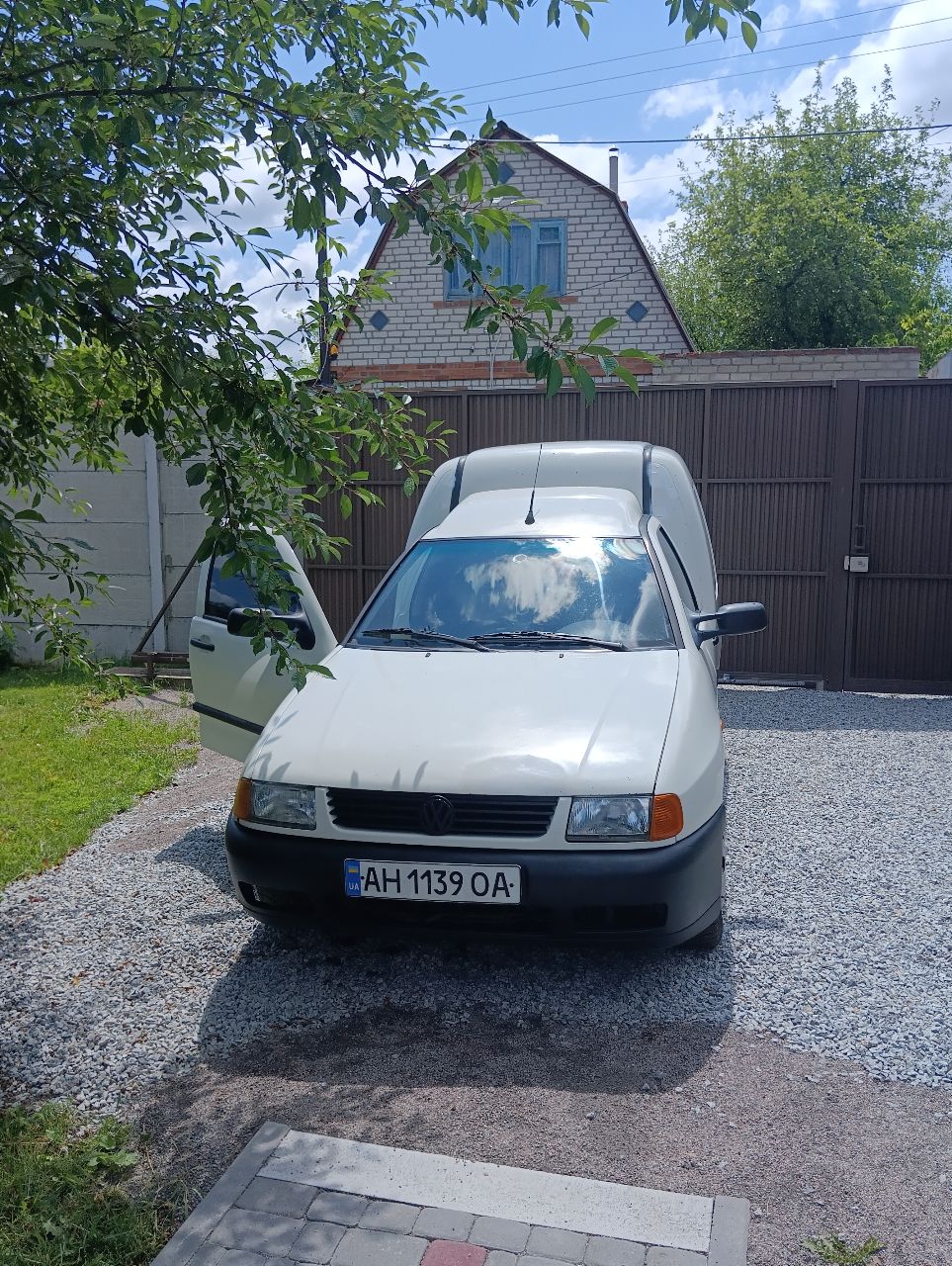 Volkswagen Caddy - фото 1