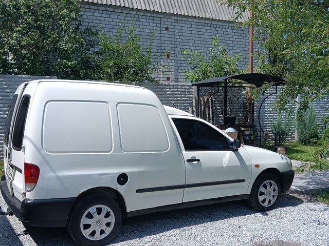 Volkswagen Caddy - фото 3