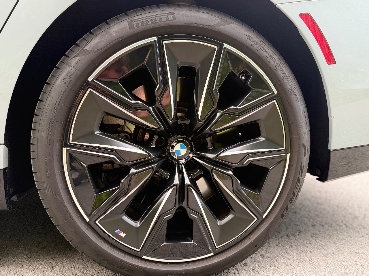 BMW 7 серії - фото 30