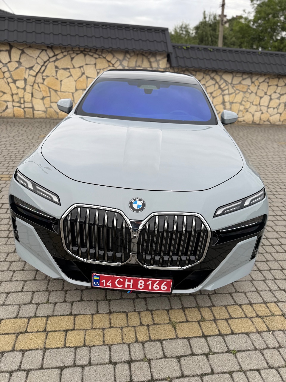 BMW 7 серії - фото 12