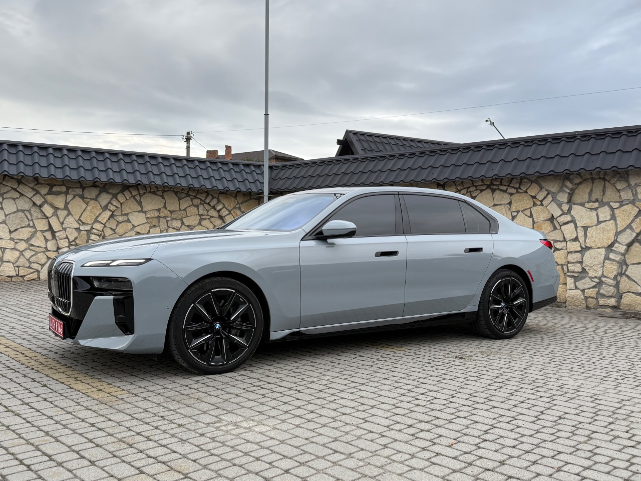 BMW 7 серії - фото 59