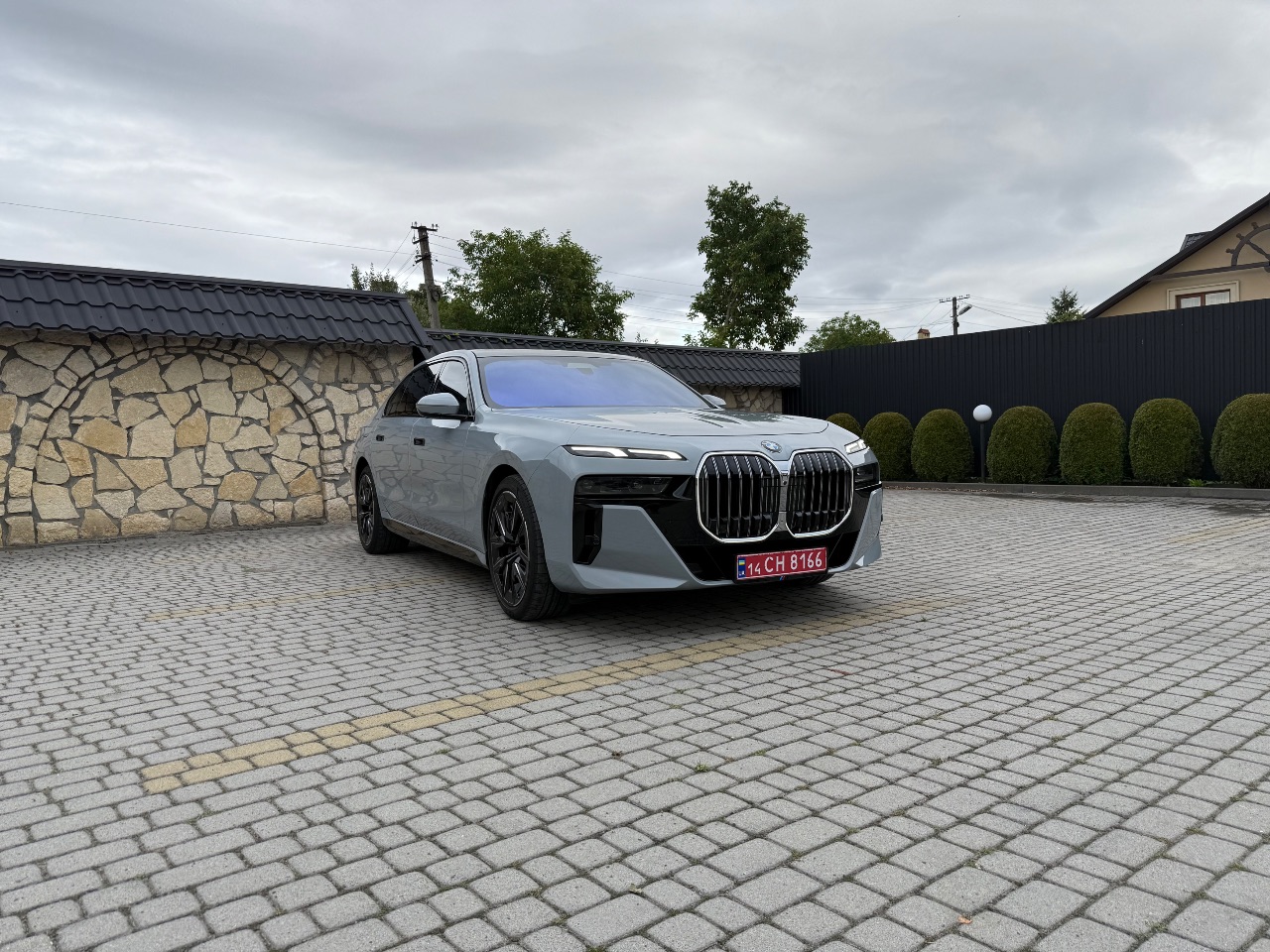 BMW 7 серії - фото 44