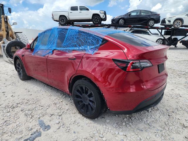 Tesla Model Y - фото 4