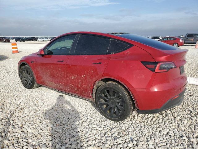 Tesla Model Y - фото 3