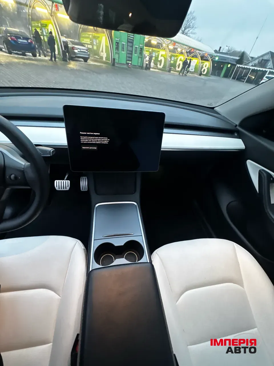 Tesla Model Y - фото 25