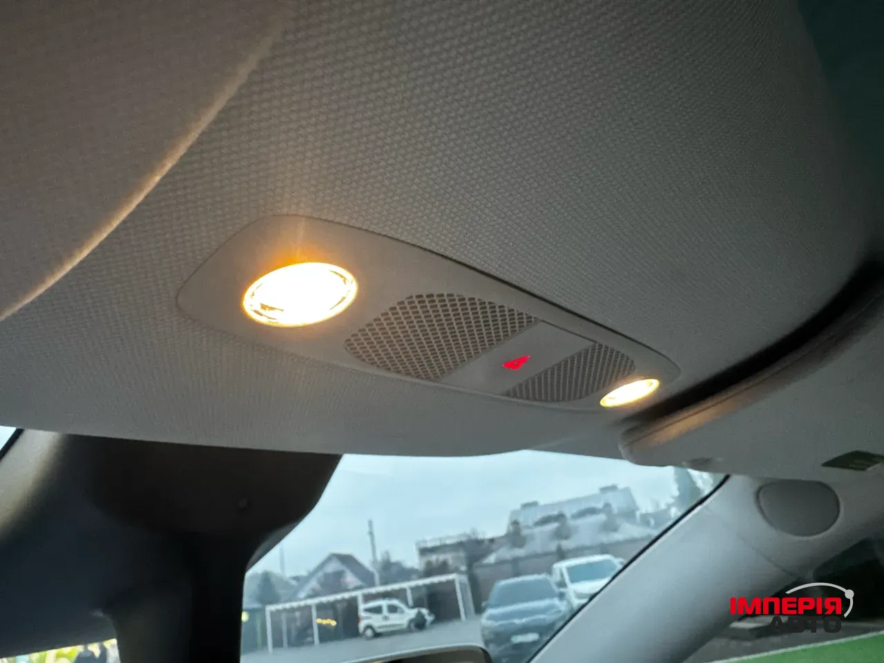 Tesla Model Y - фото 15