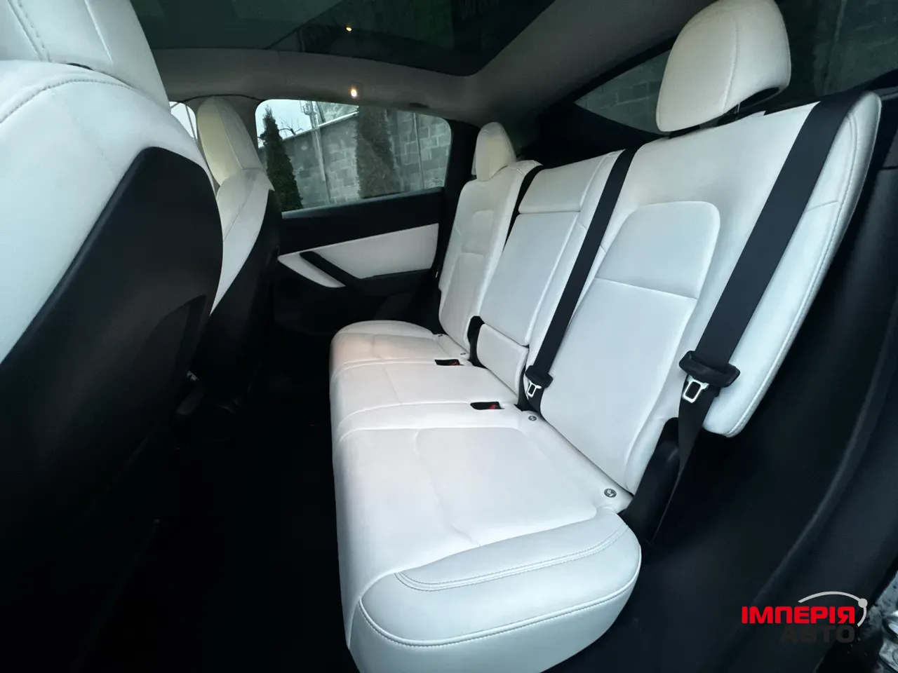 Tesla Model Y - фото 28