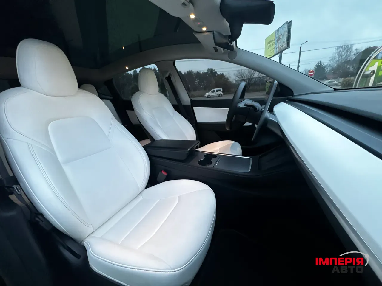 Tesla Model Y - фото 39