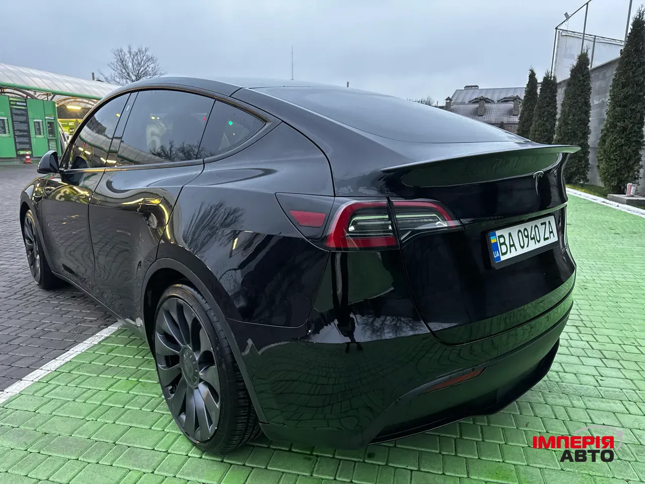Tesla Model Y - фото 6