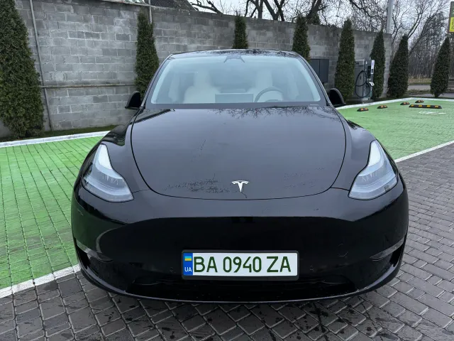 Tesla Model Y - фото 2