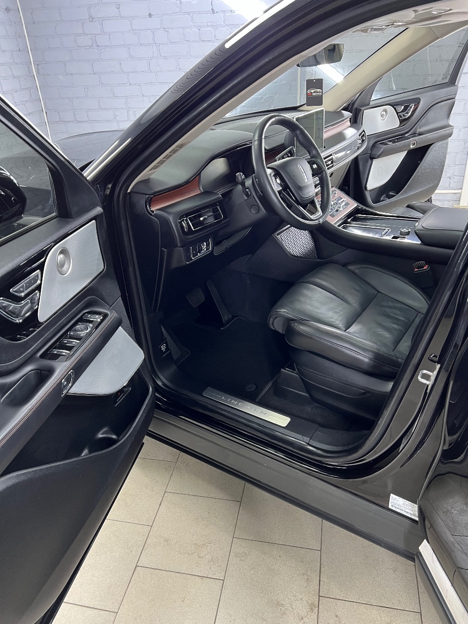 Lincoln Aviator - фото 4