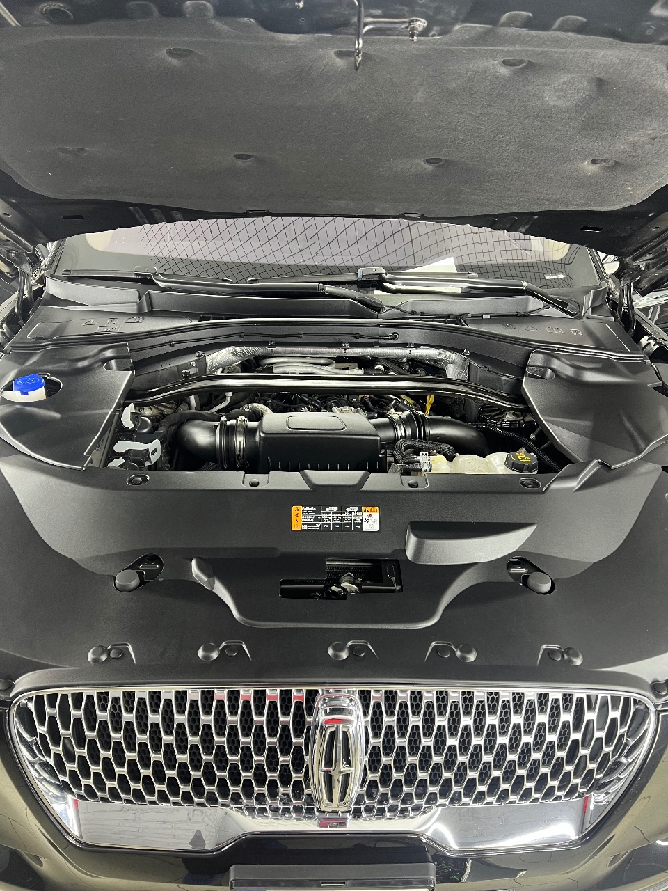 Lincoln Aviator - фото 12