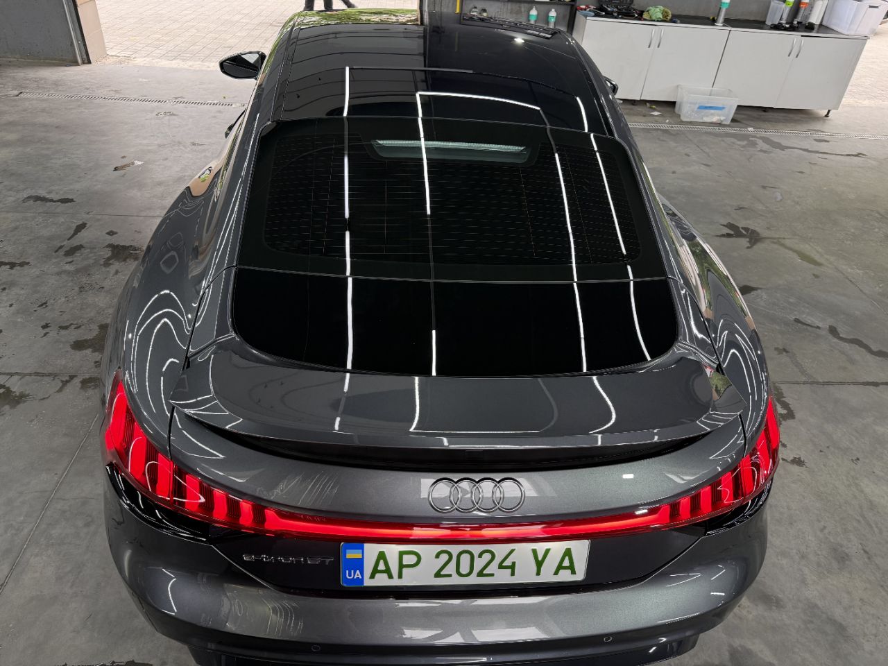 Audi e-tron GT - фото 10