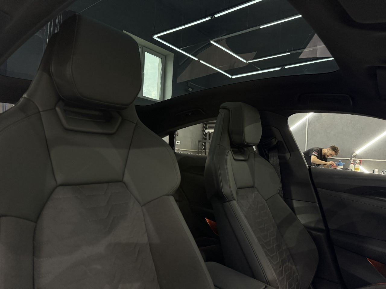 Audi e-tron GT - фото 19