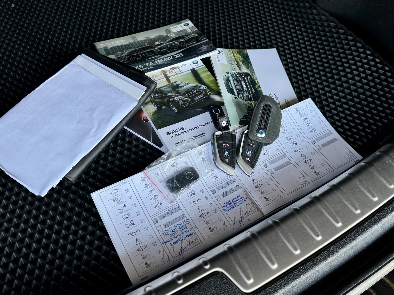 BMW X6 - фото 8