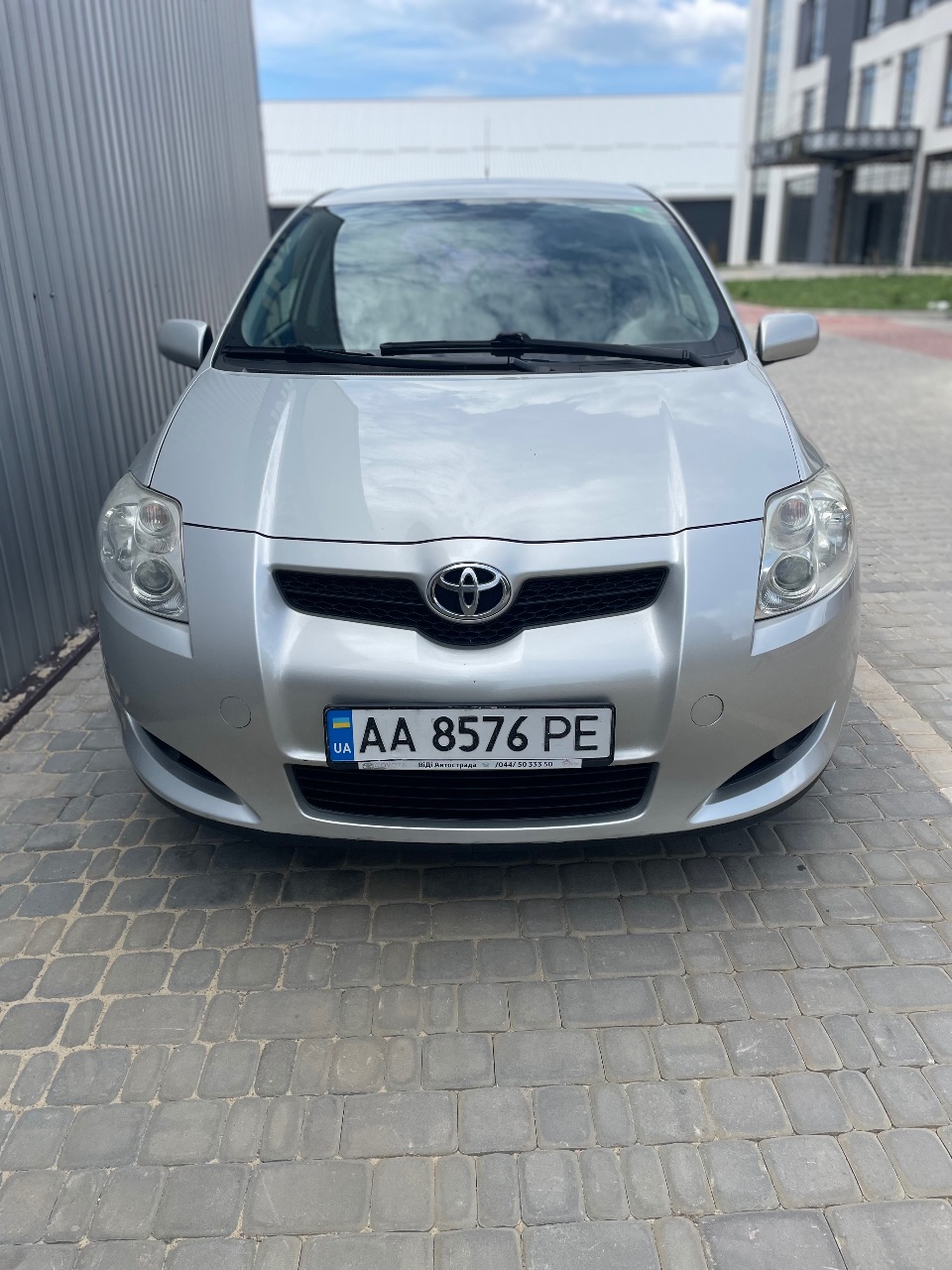 Toyota Auris - фото 4