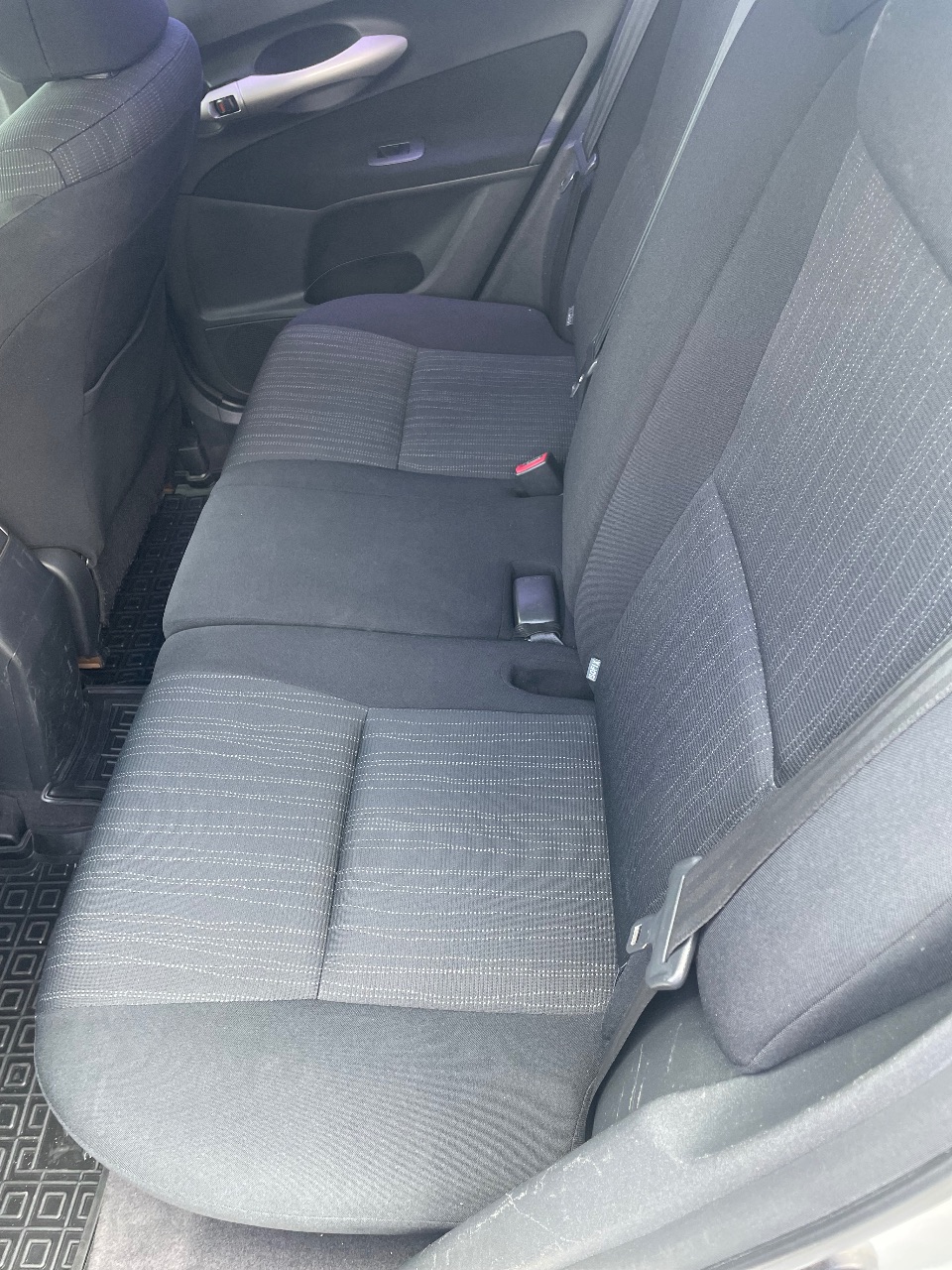 Toyota Auris - фото 5