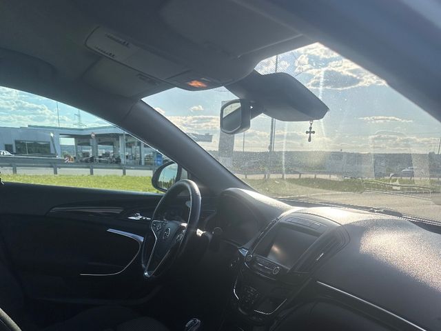 Opel Insignia - фото 2