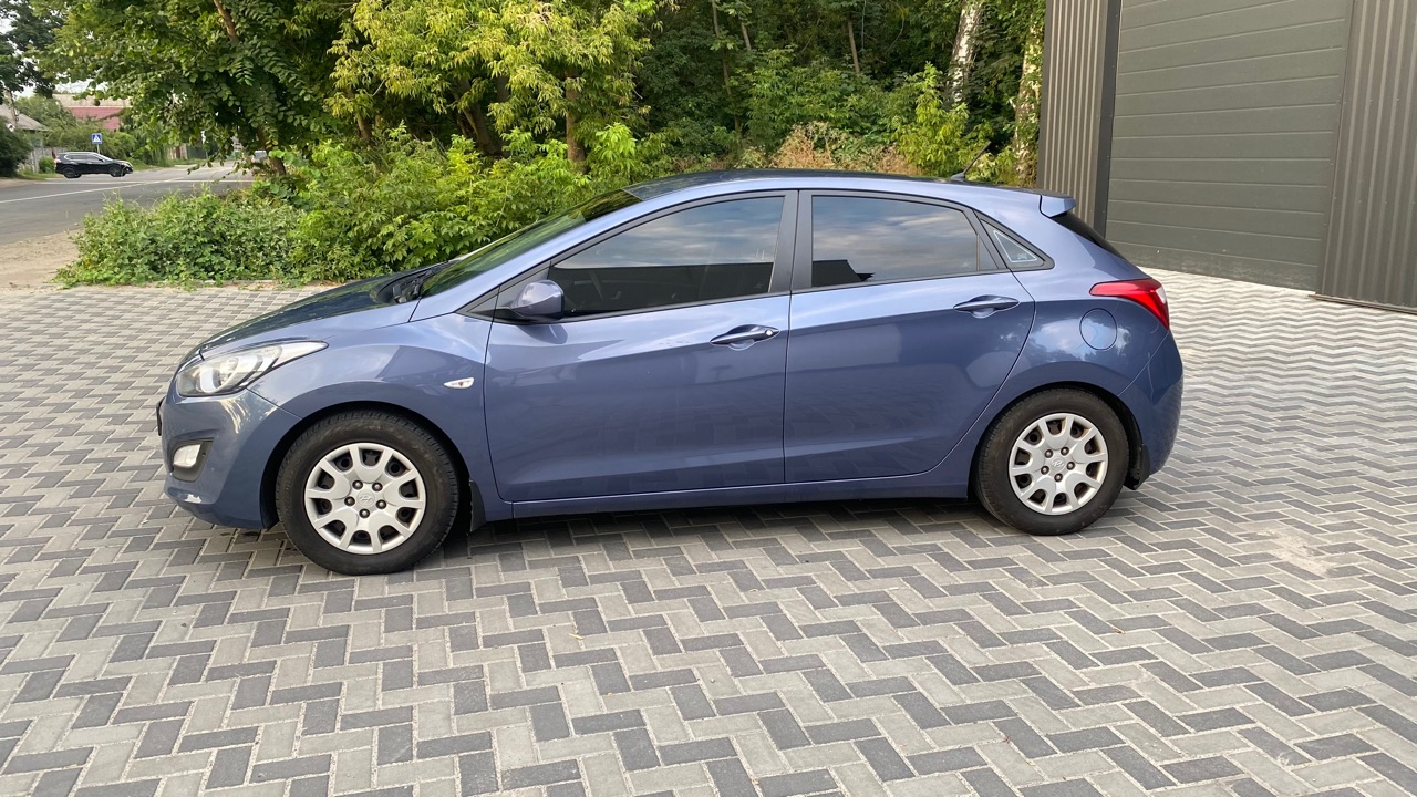 Hyundai i30 - фото 1