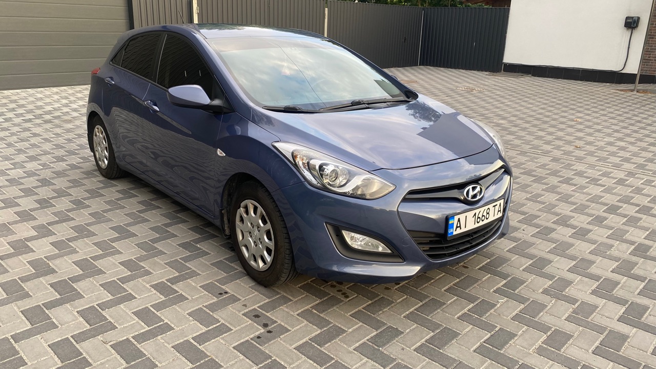 Hyundai i30 - фото 8