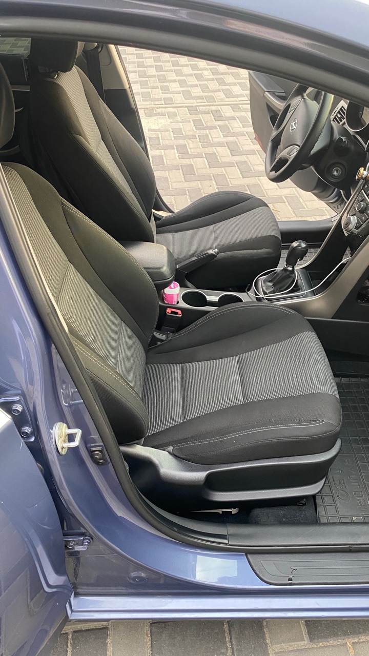 Hyundai i30 - фото 16