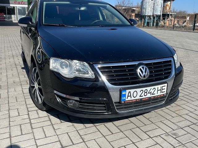 Volkswagen Passat - фото 2