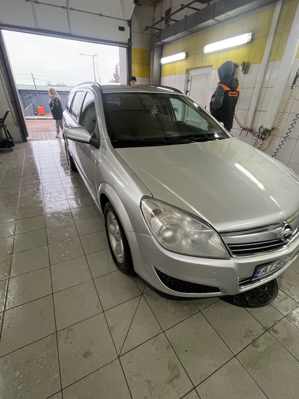 Opel Astra - фото 7