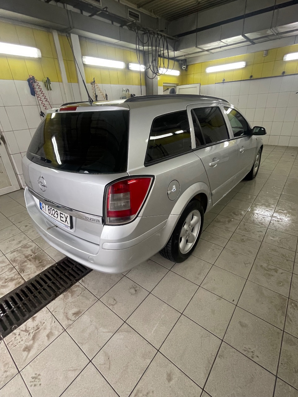 Opel Astra - фото 2