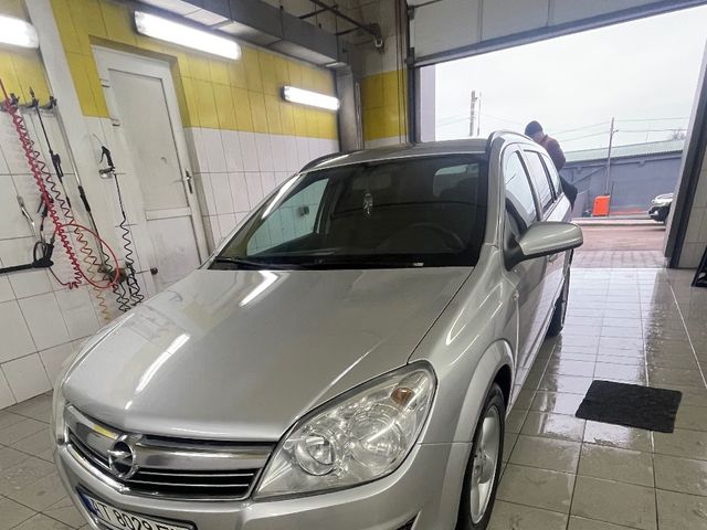 Opel Astra - фото 5