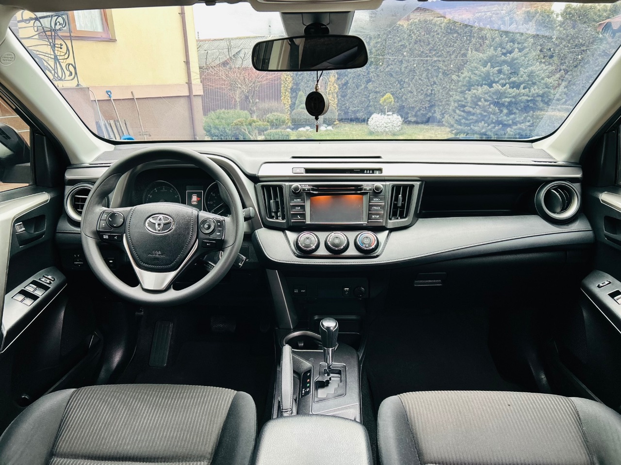 Toyota RAV4 - фото 23